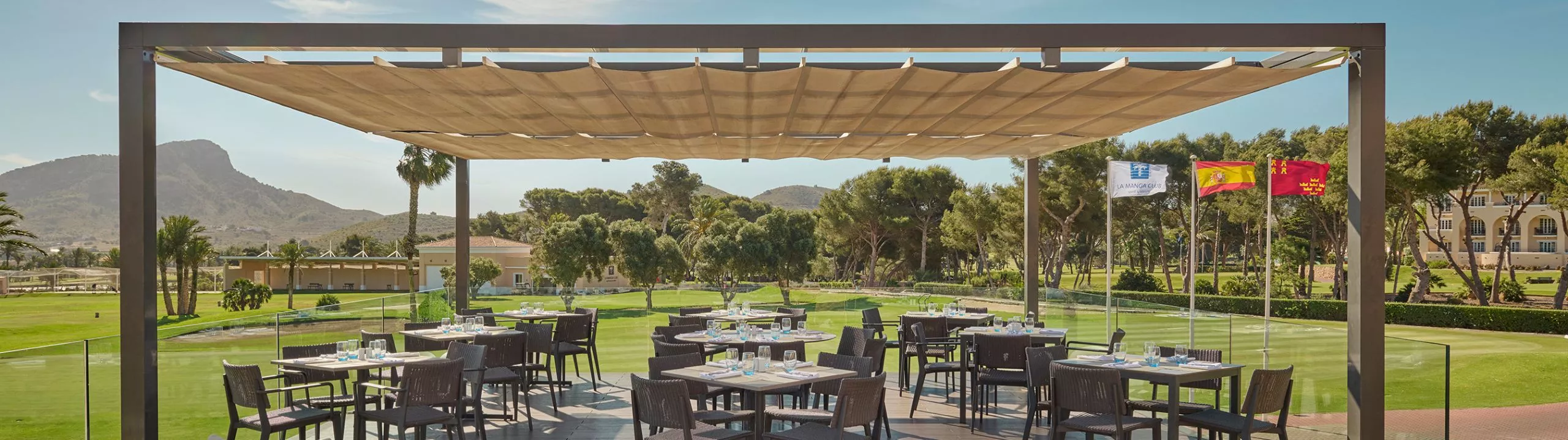 37 Spike & Sports Bar - Grand Hyatt La MAnga Club Golf & Spa vistas