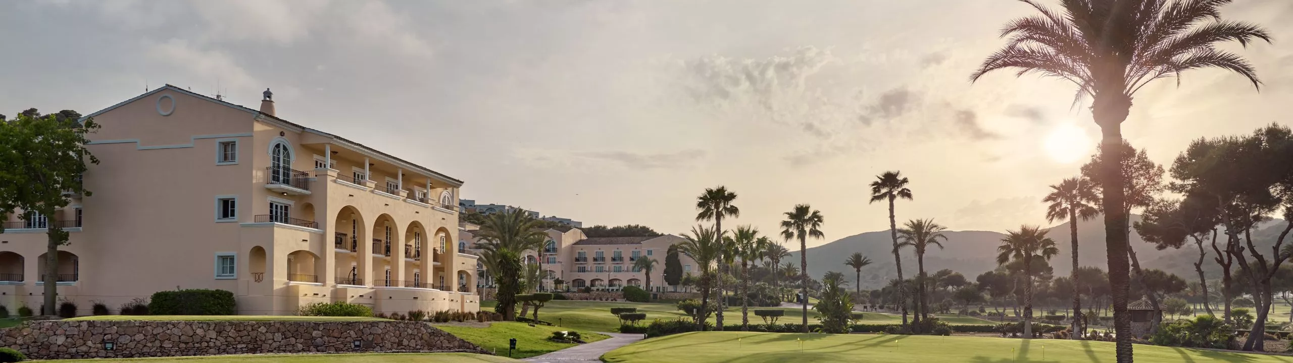 Early December Offer - Save 15% and €35 credit on your getaway